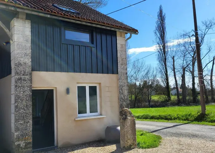 Le Hangar Coutures (Dordogne)
